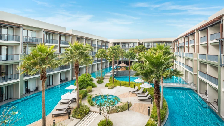 Le Meridien Khao Lak Resort & Spa